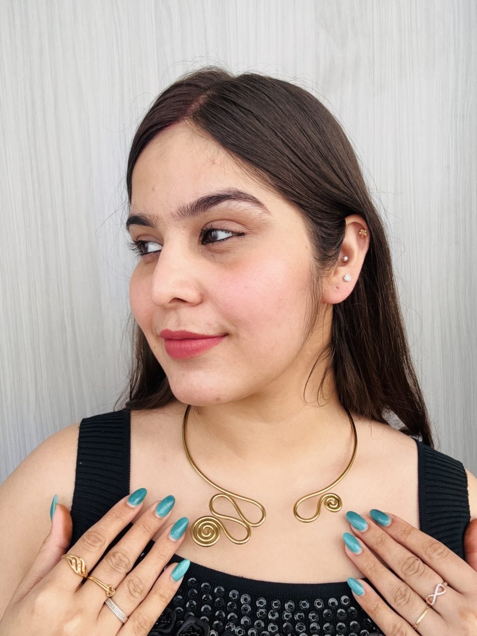 Brass Double-Spiral Collar